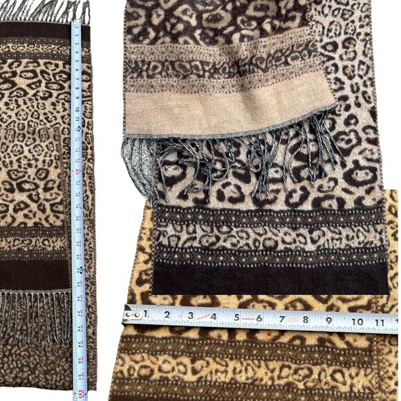 V.Fraas Cashmink Cheetah Fringe Scarf - Picture 4 of 4